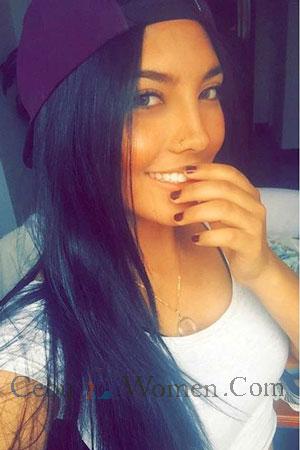 181816 - Juliana Age: 26 - Colombia