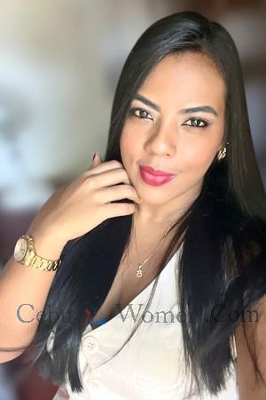 225777 - Yerlis Age: 33 - Colombia