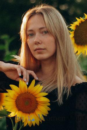 226140 - Anastasiya Age: 29 - Ukraine