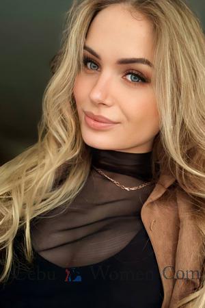 227728 - Anna Age: 19 - Ukraine