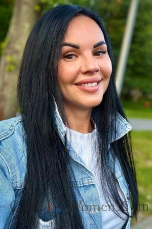229462 - Alina Age: 43 - Ukraine